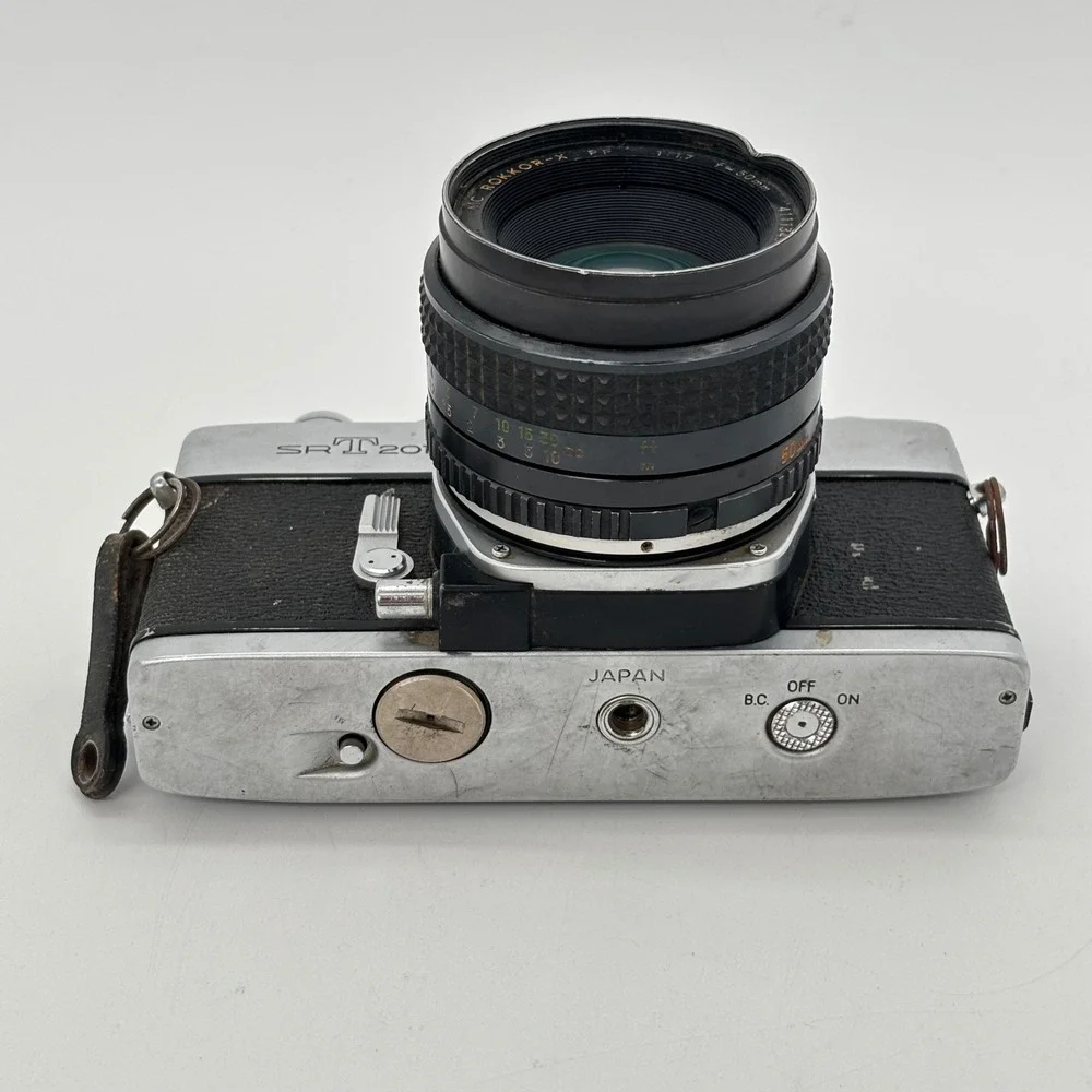 Minolta SRT 201 35mm SLR Film Camera with MC Rokkor-X PF 50mm f1.7 Lens Silver